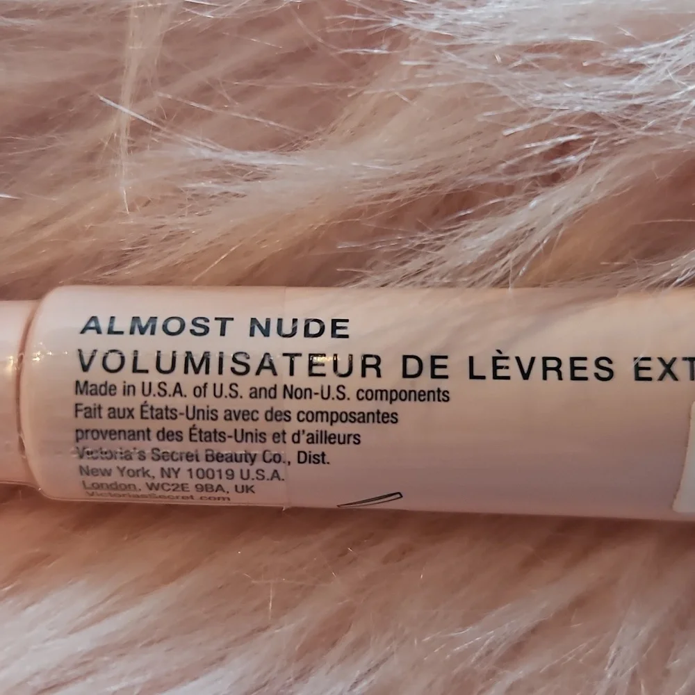🆕️SEALED🆕️Victoria's Secret Plump Me Up Extreme Lip Plumper Almost Nude